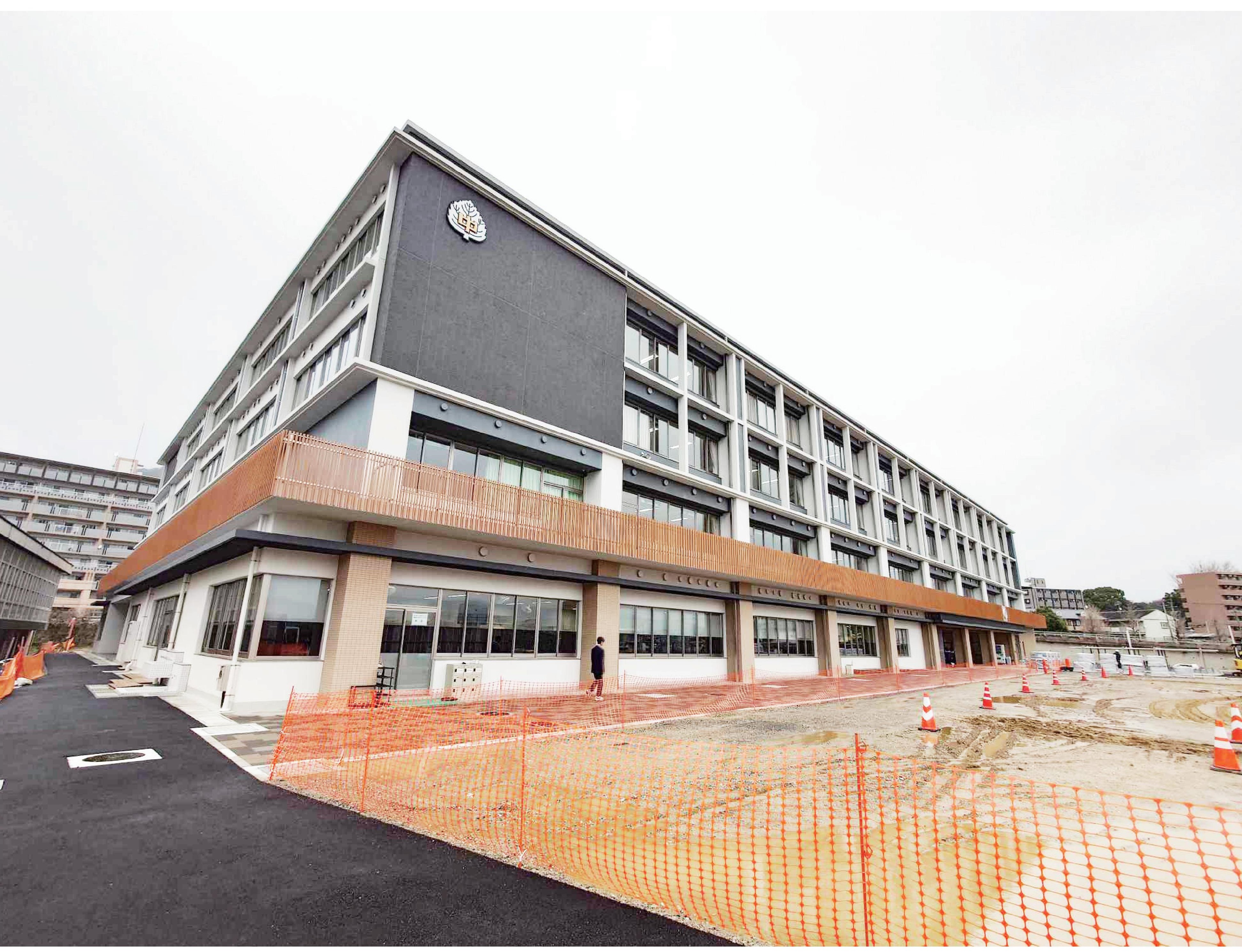 福岡県宗像市立城山中学校へecowinハイブリッドをご採用いただきました